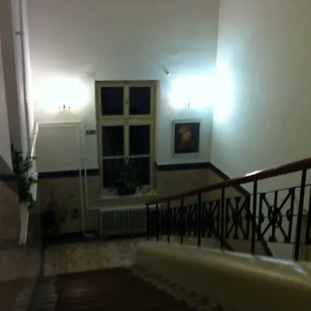 Season Hostel