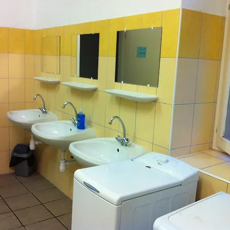 Hostel Season